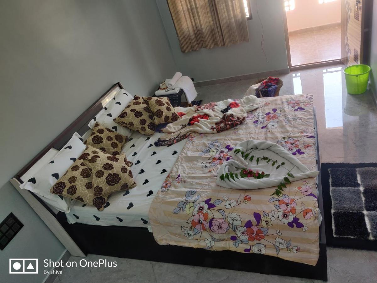 Lee Homestay Hampi Eksteriør bilde