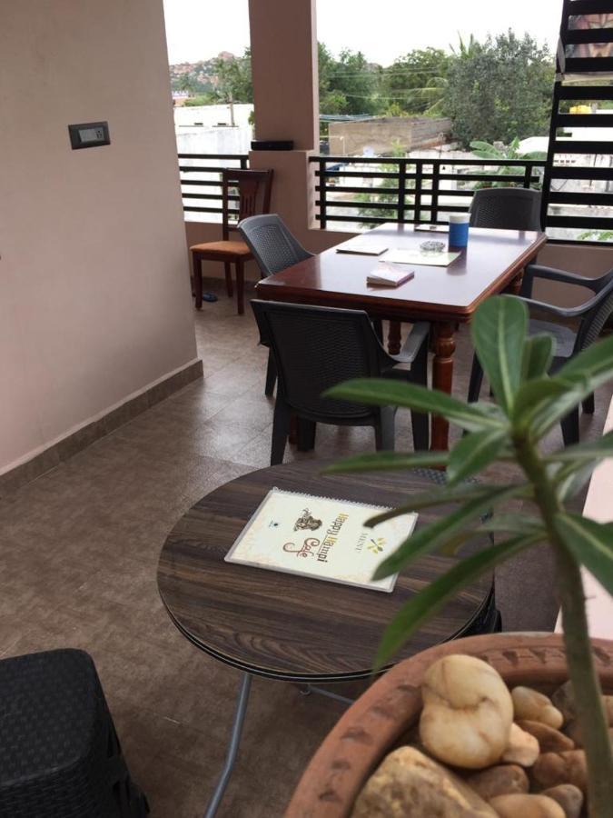 Lee Homestay Hampi Eksteriør bilde